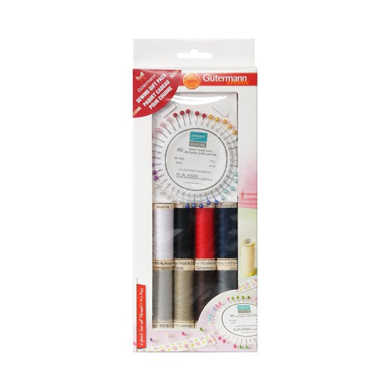 Sewing kit - 8 spools - 40 pins