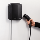 ABL Wallbox eMH1 22kW (1W2201) schwarz Frontansicht an der Wand | Einfach E-Auto Shop