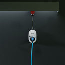 Anwendungsbeispiel der wandseitig montierten mobile Wallbox go-e gemini flex 11kw während des Ladevorganges eines E-Auto´s